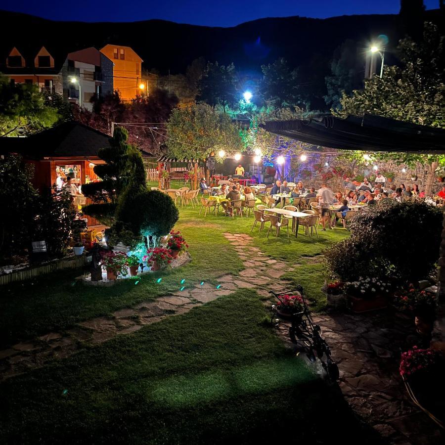 Meson De Castiello Pension Castiello de Jaca Buitenkant foto